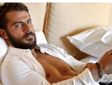 Ο Γιώργος Αγγελόπουλος κάνει παρκούρ στην Σαντορίνη και ανεβάζει την αδρεναλίνη στα ύψη (φωτο)